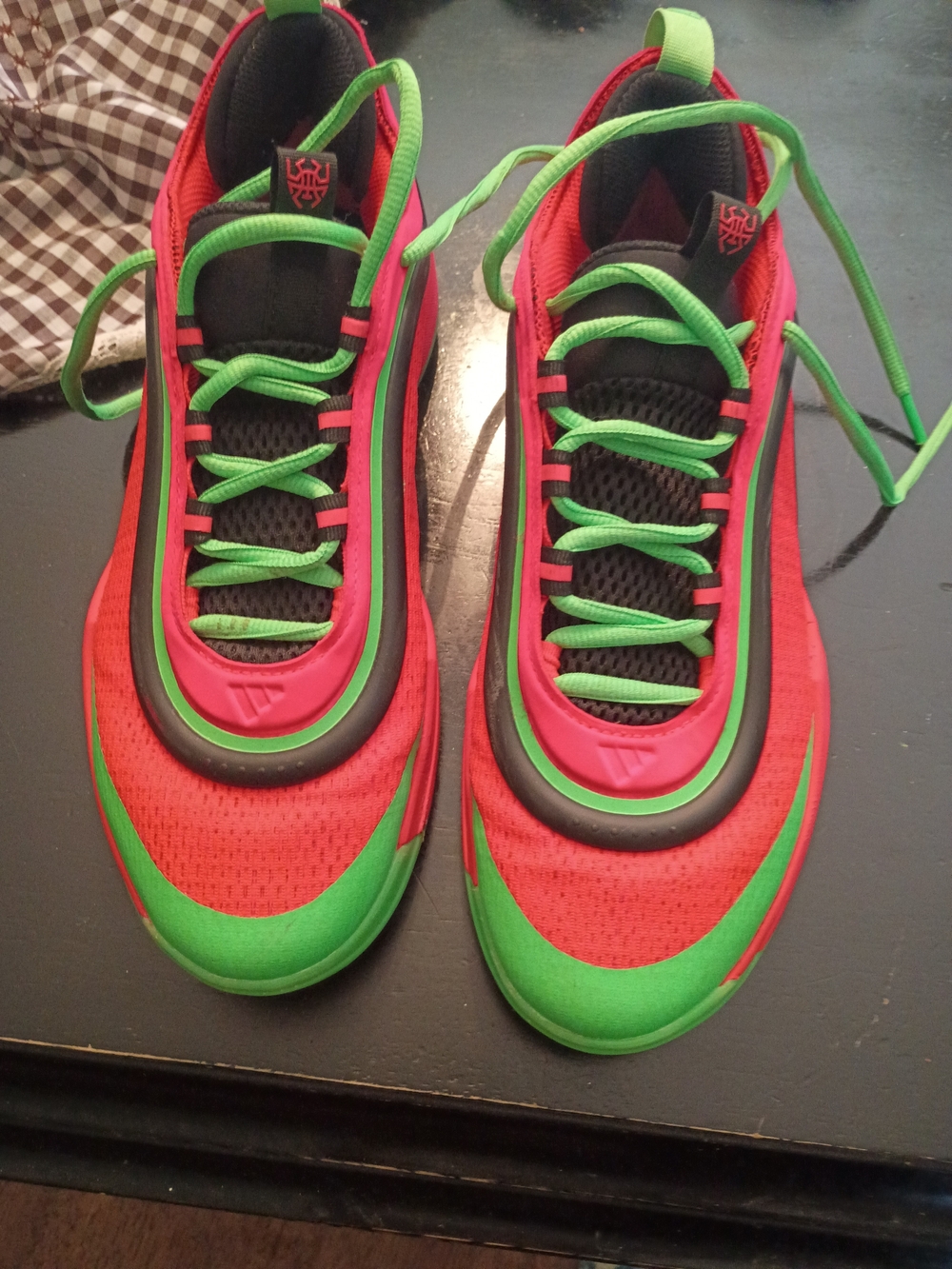 Men's 8.5 Adidas D.O.N. Issue 6 Big Apple Basketball Shoes